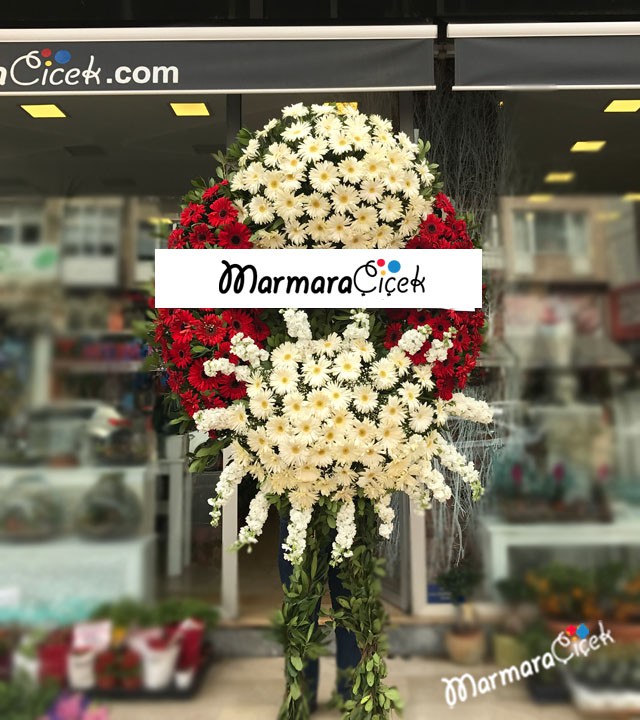 Chandelier Model Funeral Wreath
